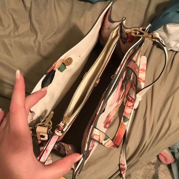 Floral purse - Picture 2 of 2